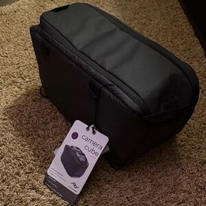 Peak Design Camera Cube - Black Small 6L